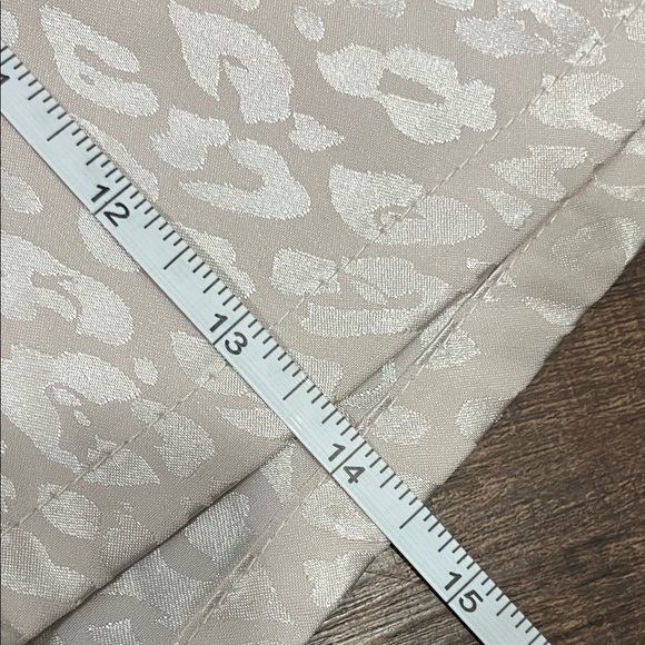 BCBGMAXAZRIA pink leopard print satin pajama bottoms size S - Picture 8 of 8